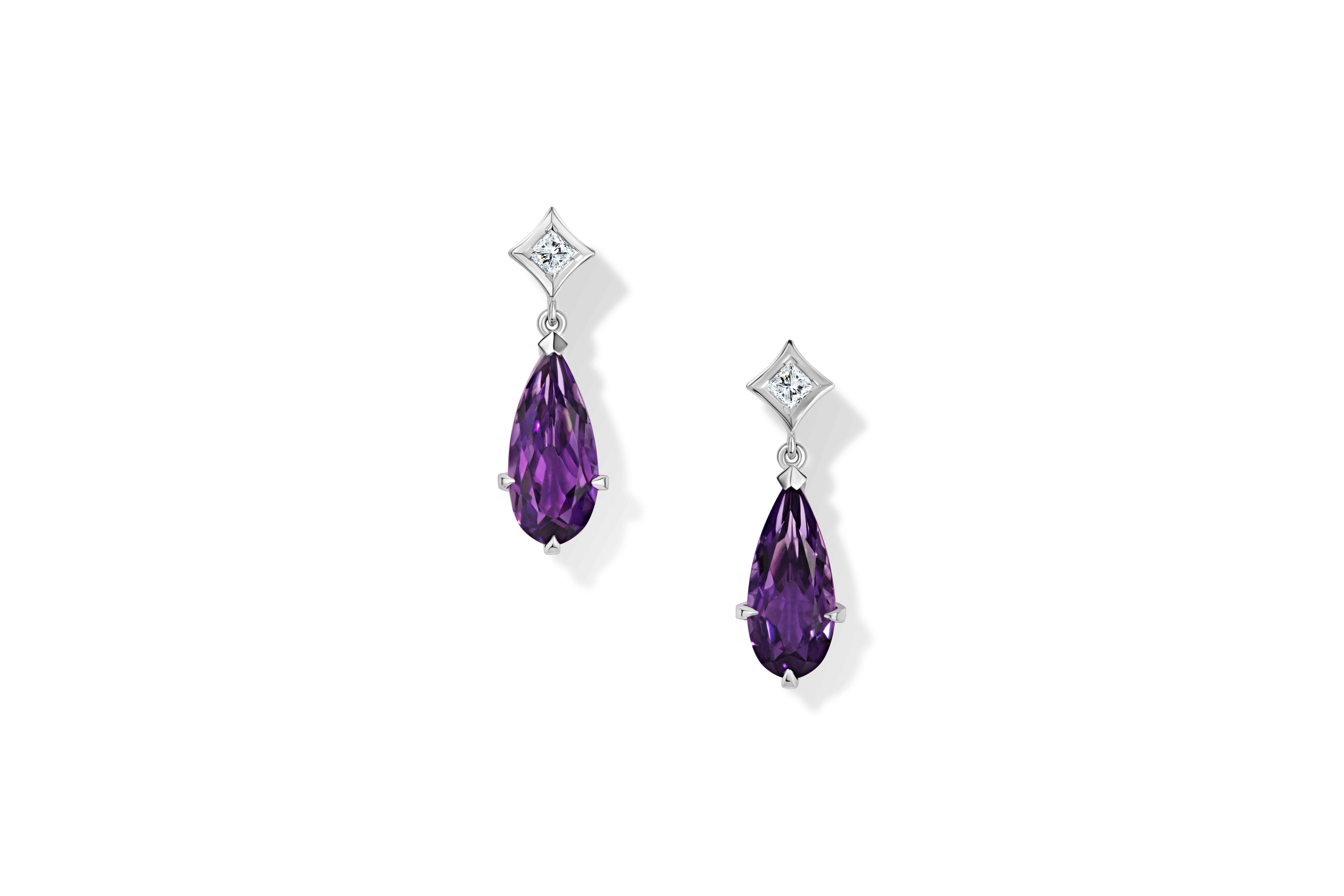 Earrings with amethysts