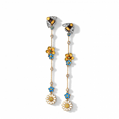 Bumblebee with Сhamomiles earrings