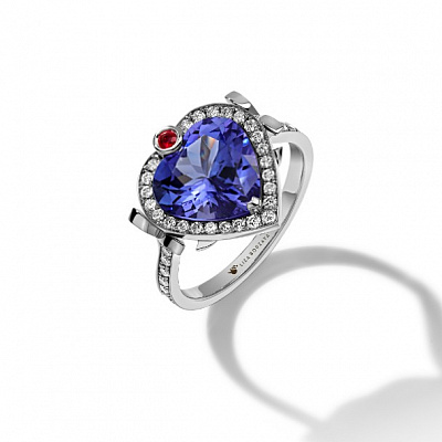 Ring with tanzanite heart