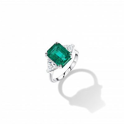 Кольцо «Три камня» с изумрудом 5,77 ct